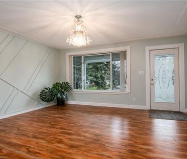 For Lease - 206 Winston Boulevard, Cambridge, Ontario - Photo 3