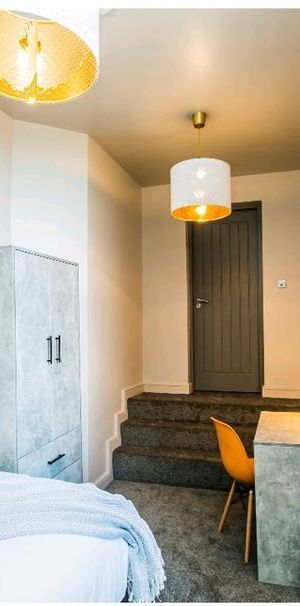 1 bedroom in a house share to rent - Photo 1