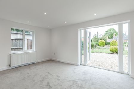 Mileham - Photo 2