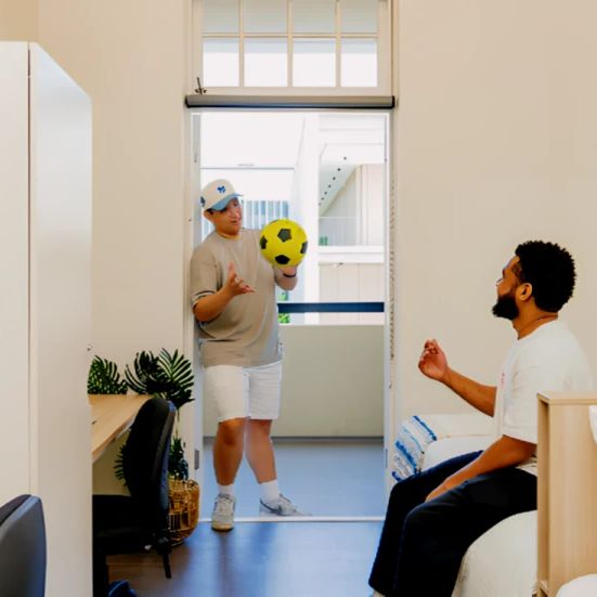 Twin Rooms-Twin Room Deluxe - Photo 1