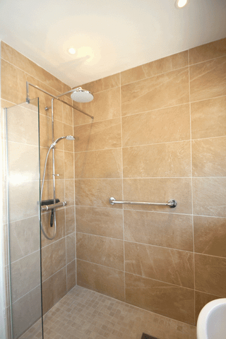 3 bedroom semi-detached bungalow to rent - Photo 5