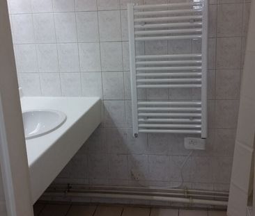 Appartement à louer - REIMS RUE CLOVIS - Photo 4