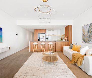 Stylish Apartment with Spacious Interiors and Convenient Location - Photo 2