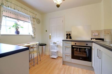 1 bedroom mews to rent - Photo 5