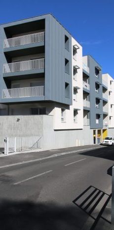 Appartement 3 pièces - balcon et garage - Photo 1