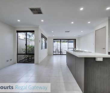 14/2 Twilight Mews, AUBIN GROVE WA 6164 - Photo 3