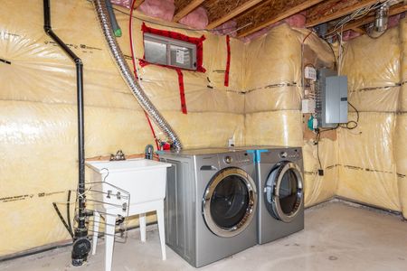 For Lease - 180 Pelee Avenue, Vaughan, Ontario - Photo 5