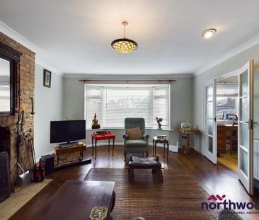 2 bedroom bungalow to rent - Photo 1