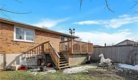 For Lease - 1430 Upper Gage Avenue, Hamilton, Ontario - Photo 5