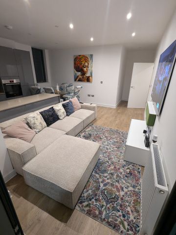 Room in a Shared Flat, Cairo New Road, CR0 - Photo 2