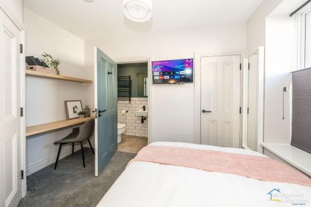 Waterside, Derry/Londonderry, BT47 6DQ - Photo 2