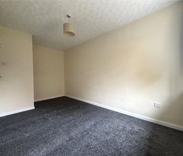 2 bedroom end of terrace house to rent - Photo 6