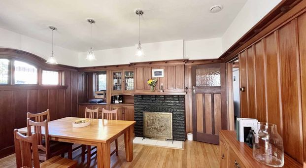 ASHBURTON, THREE BEDROOMS, HEAT PUMP, LOG BURNER - Photo 1