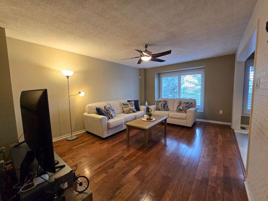 For Lease - 5156 Oakley Drive, Burlington, Ontario - Photo 1