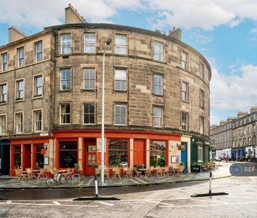 3 bedroom flat to rent - Photo 4