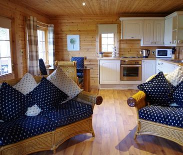 2 bedroom detached house to rent - Photo 5