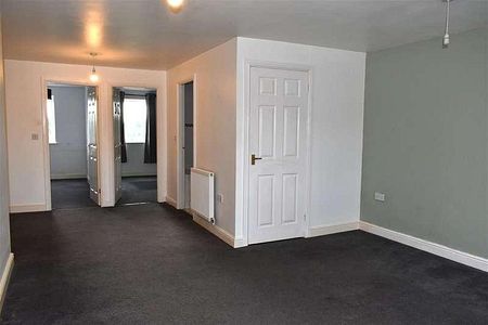 Laurence Grove, Norton Canes, Cannock, WS11 - Photo 3