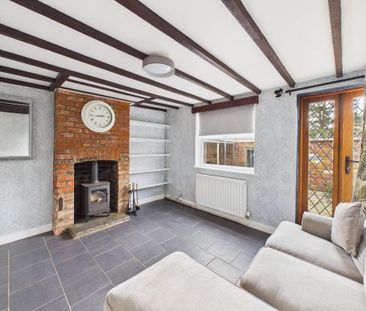 2 bedroom end of terrace house to rent - Photo 1