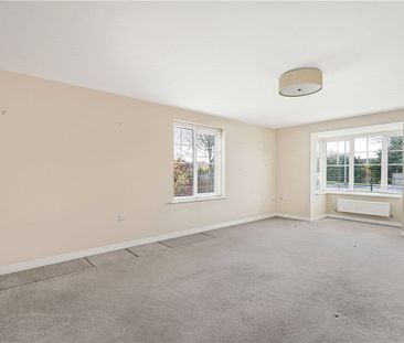 **6 MONTH LETTING**Modern 4 bedroom detached house on the edge of G... - Photo 4