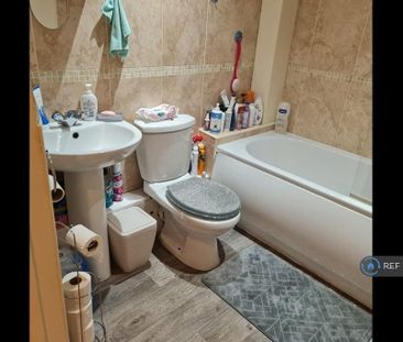 2 bedroom flat to rent - Photo 6