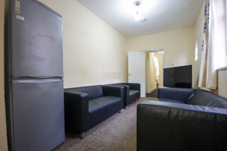 7 bedroom terraced house to rent - Photo 3