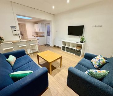 5 Bed Terraced House, Pomona Street, S11 - Photo 2