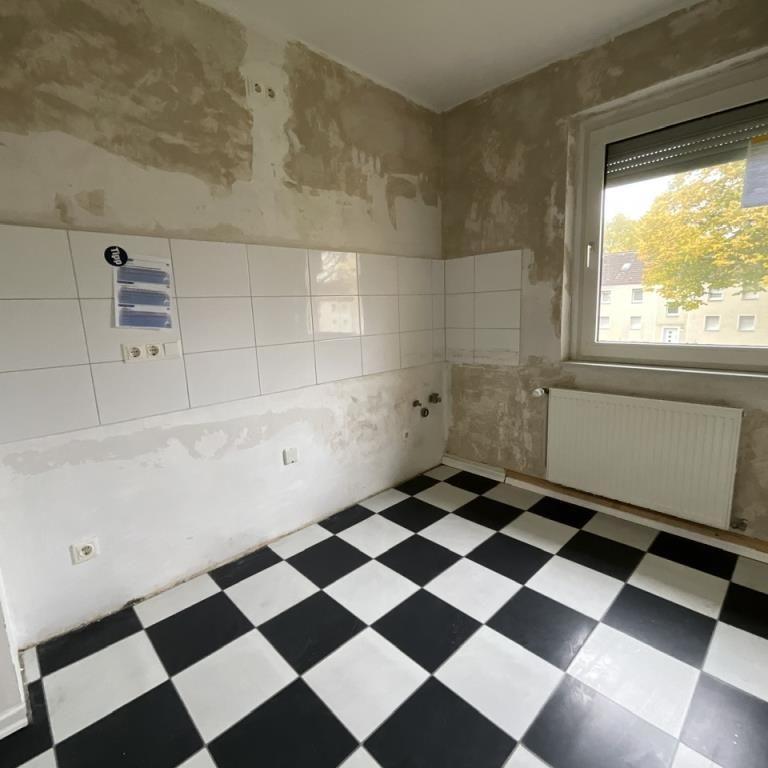 3.5-Zimmer-Wohnung mit Balkon in Moers-Repelen mieten - Photo 1