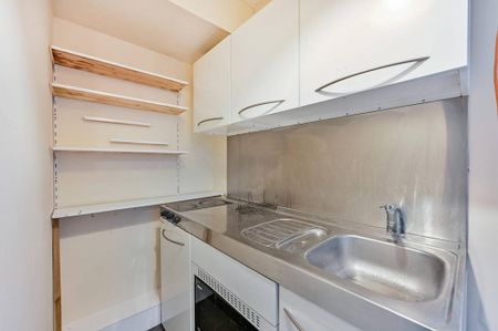 Studio to rent - Photo 3