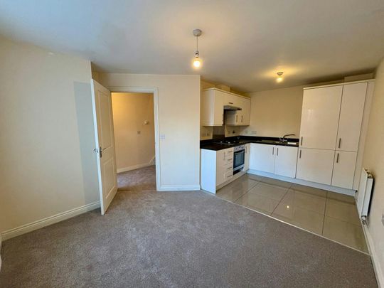 Semi-detached house to rent on - Photo 1