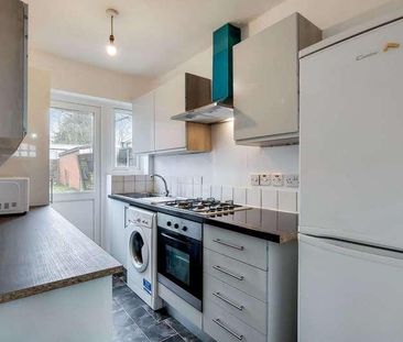 Beechwood Gardens, Ealing, NW10 - Photo 2