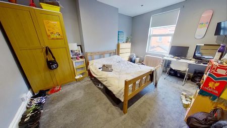 6 bedroom terraced house to rent - Photo 4