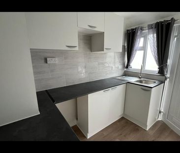 Studio Flat, Baring Road, SE12 - Photo 4