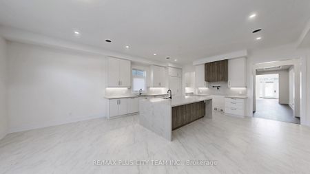 For Lease - 8 Saxby Farm Avenue, King, Ontario - Photo 2