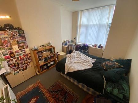 3 bedroom private hall to rent - Photo 4