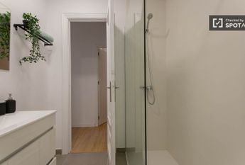 valencia, Valencian Community 46007