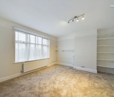 4 bedroom detached house to rent - Photo 3