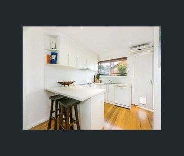 Garden in Front, Courtyard Behind, Style Inside! - Photo 1