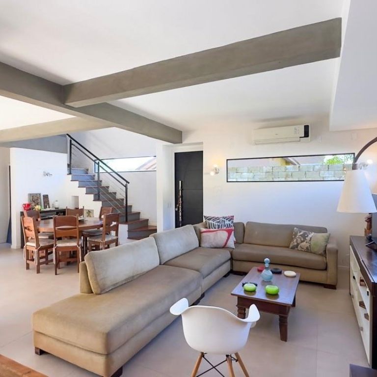 Casa com 4 quartos e 200m² para alugar em Rio Tavares, Florianópolis. - Foto 1