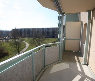 Barrierearme 2-Raum-Wohnung mit Aufzug im grünen Herzen Lusans - Photo 4