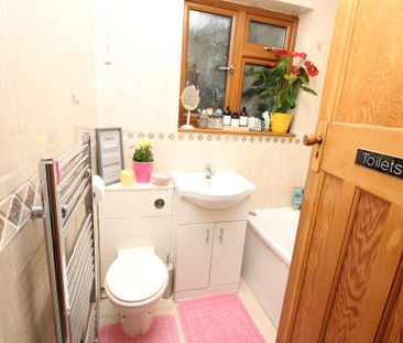 1 bedroom in a house share to rent - Photo 5