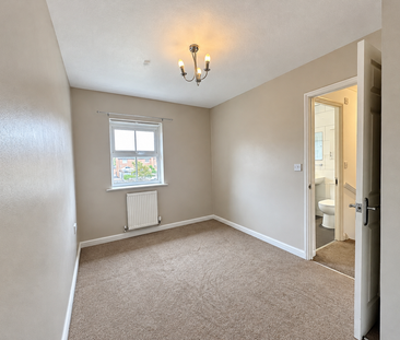 2 bedroom end of terrace house to rent - Photo 6