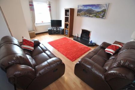 10 Strone Hill Court, Dundonald, BT16 1SH - Photo 2