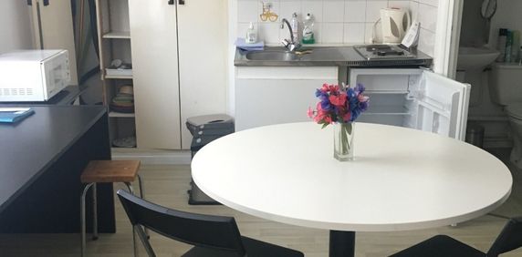 Location Appartement 1 pièce 21m² LILLE 59000 - Photo 2