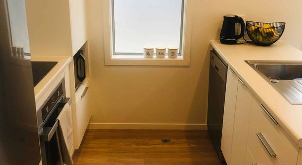 3 Bedrooms Moera - Photo 1