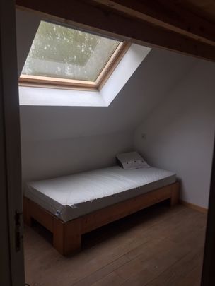 Kamer in een dakppartement te huur - Foto 1