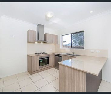 Perfect Living in Fitzgibbon - Photo 5