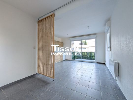 Location Appartement 1 pièce 32m² NIMES 30000 - Photo 1