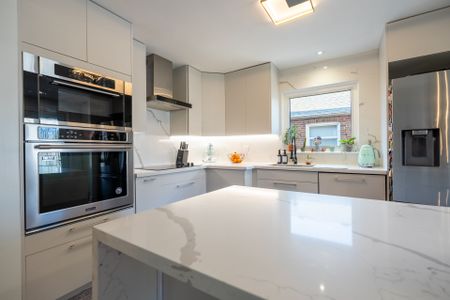 For Lease - 43 Medhurst Road, Toronto, Ontario - Photo 4