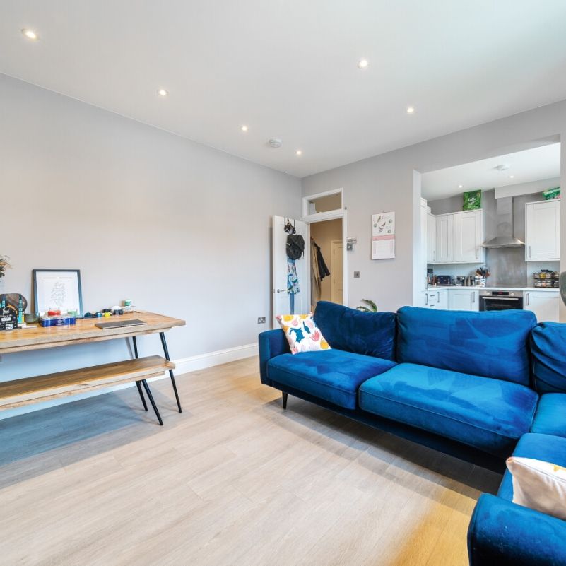 Hopton Road, London, SW16 - Photo 1