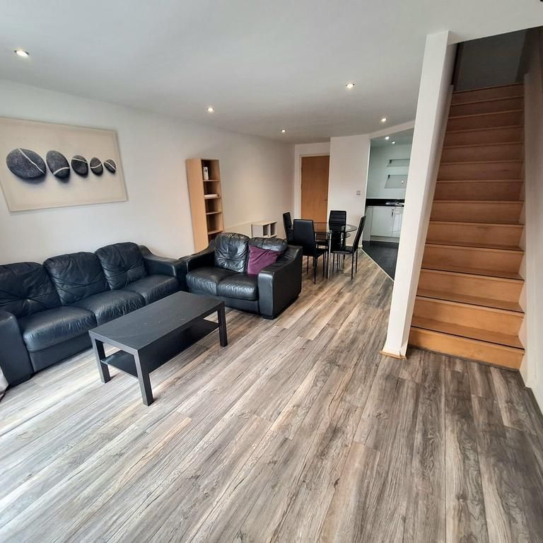 2 bedroom apartment to rent - Photo 1